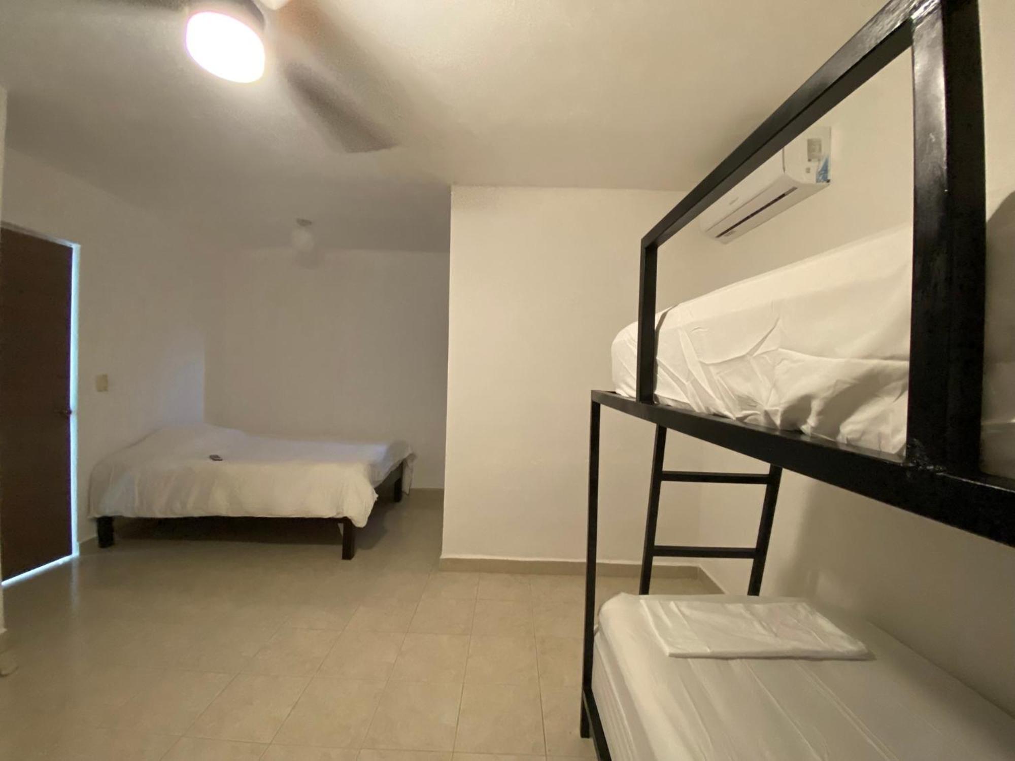 The Hostal Inn Playa del Carmen Buitenkant foto